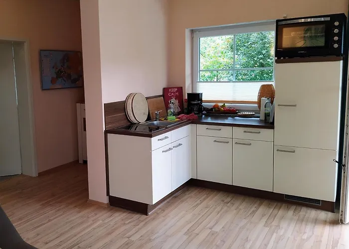 Entspannen im Grünen, Ferienwohnung mit eigenem Garten
